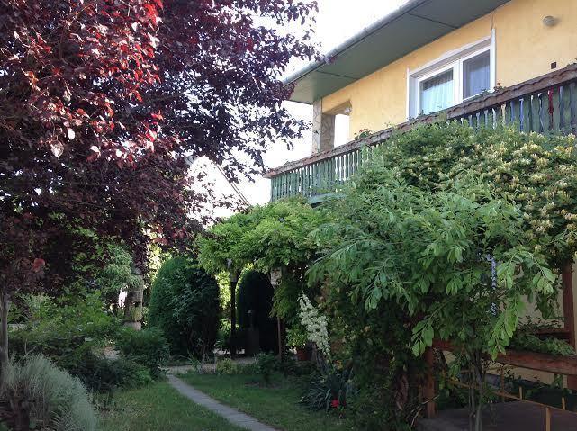 Grill Garten Vendeghaz Hotel Keszthely Exterior photo